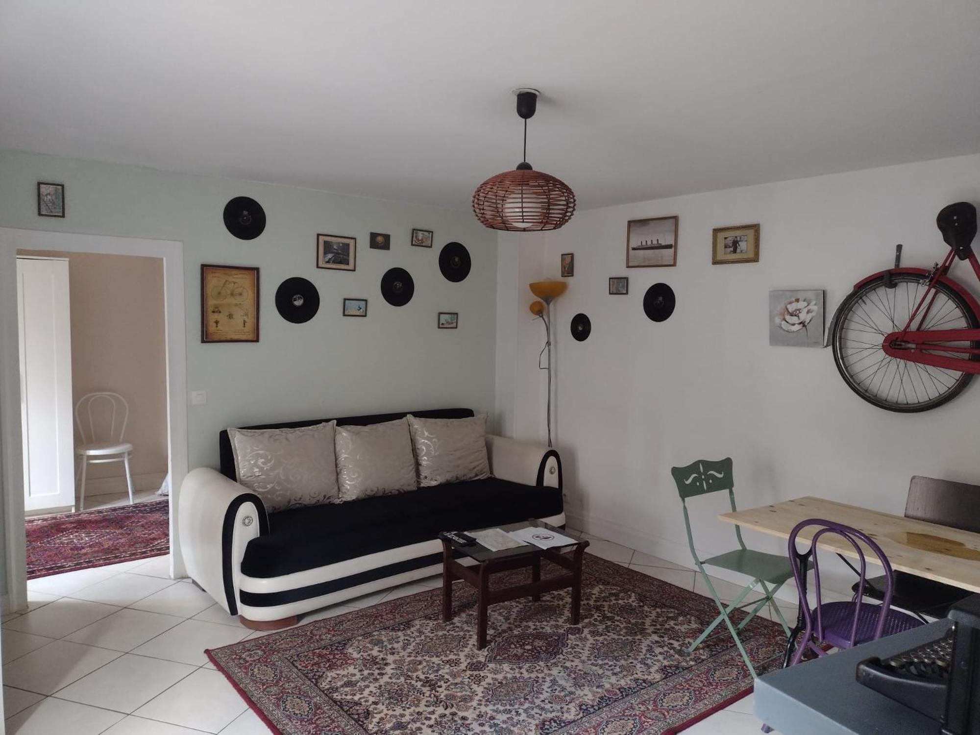 Chez Ma Petite Reine 1 Apartment Понтоаз Екстериор снимка