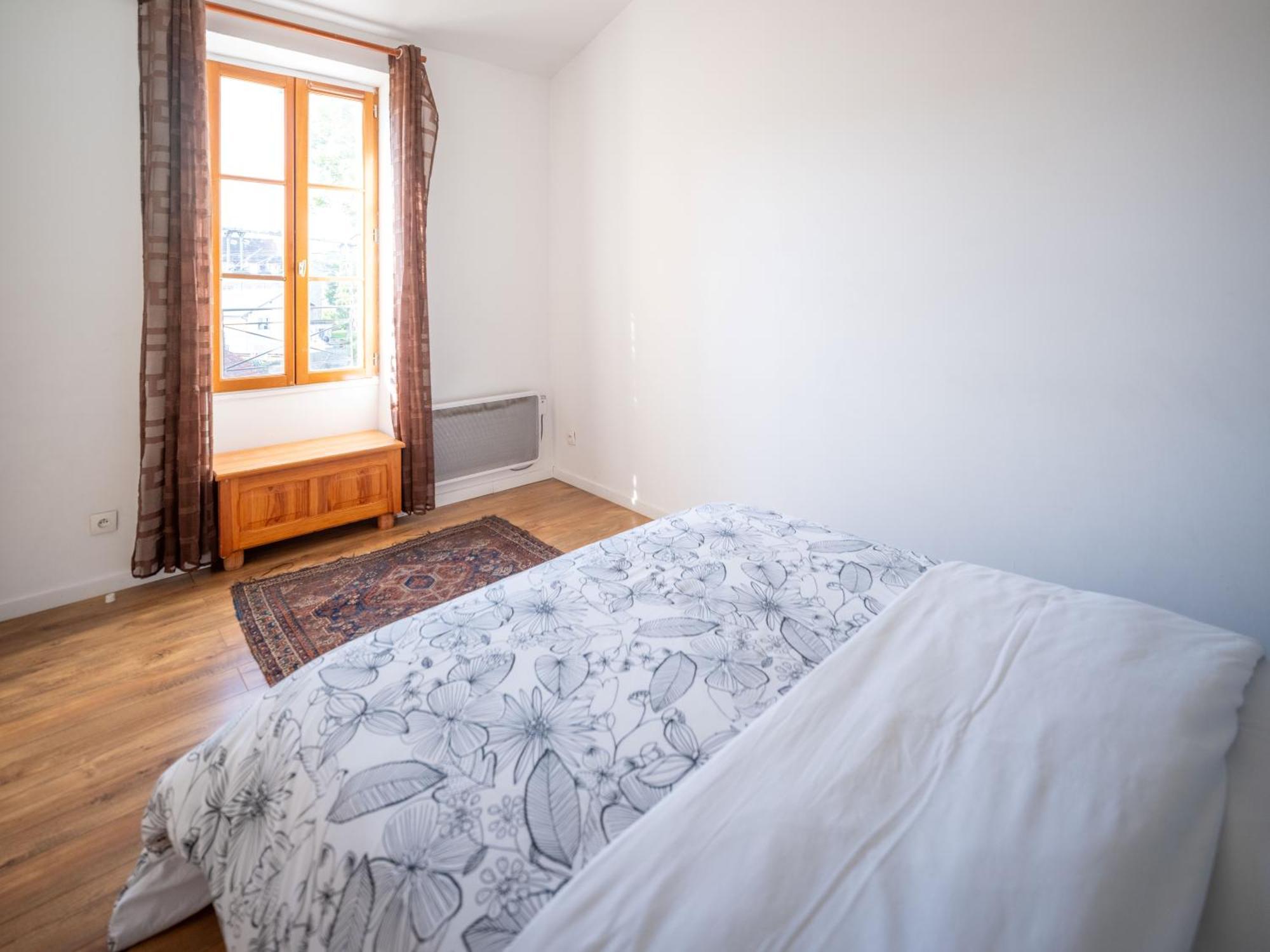 Chez Ma Petite Reine 1 Apartment Понтоаз Екстериор снимка